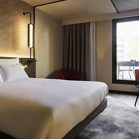 Novotel Paris Suresnes Longchamp Exterior foto