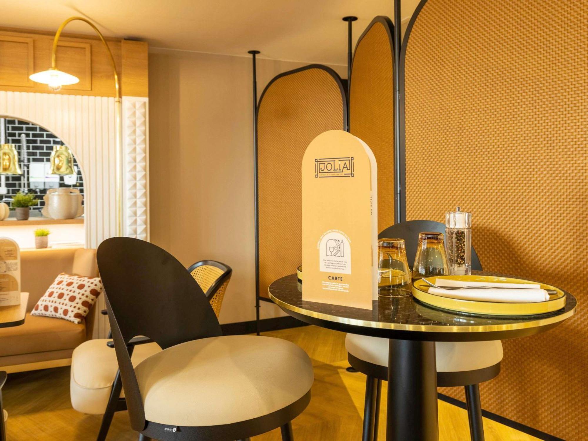 Hotel Novotel Paris Longchamp Suresnes