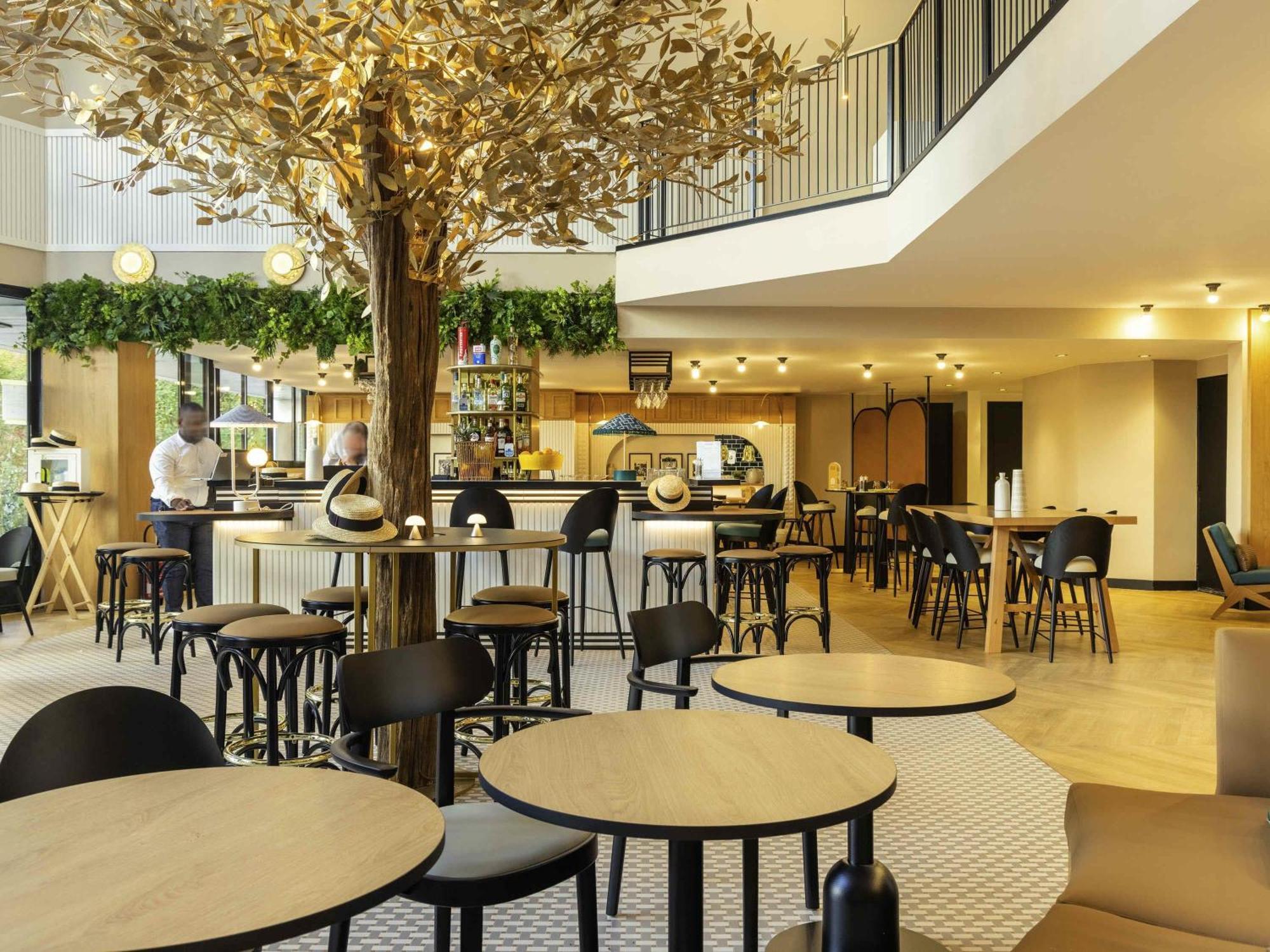 Novotel Paris Longchamp Hotel